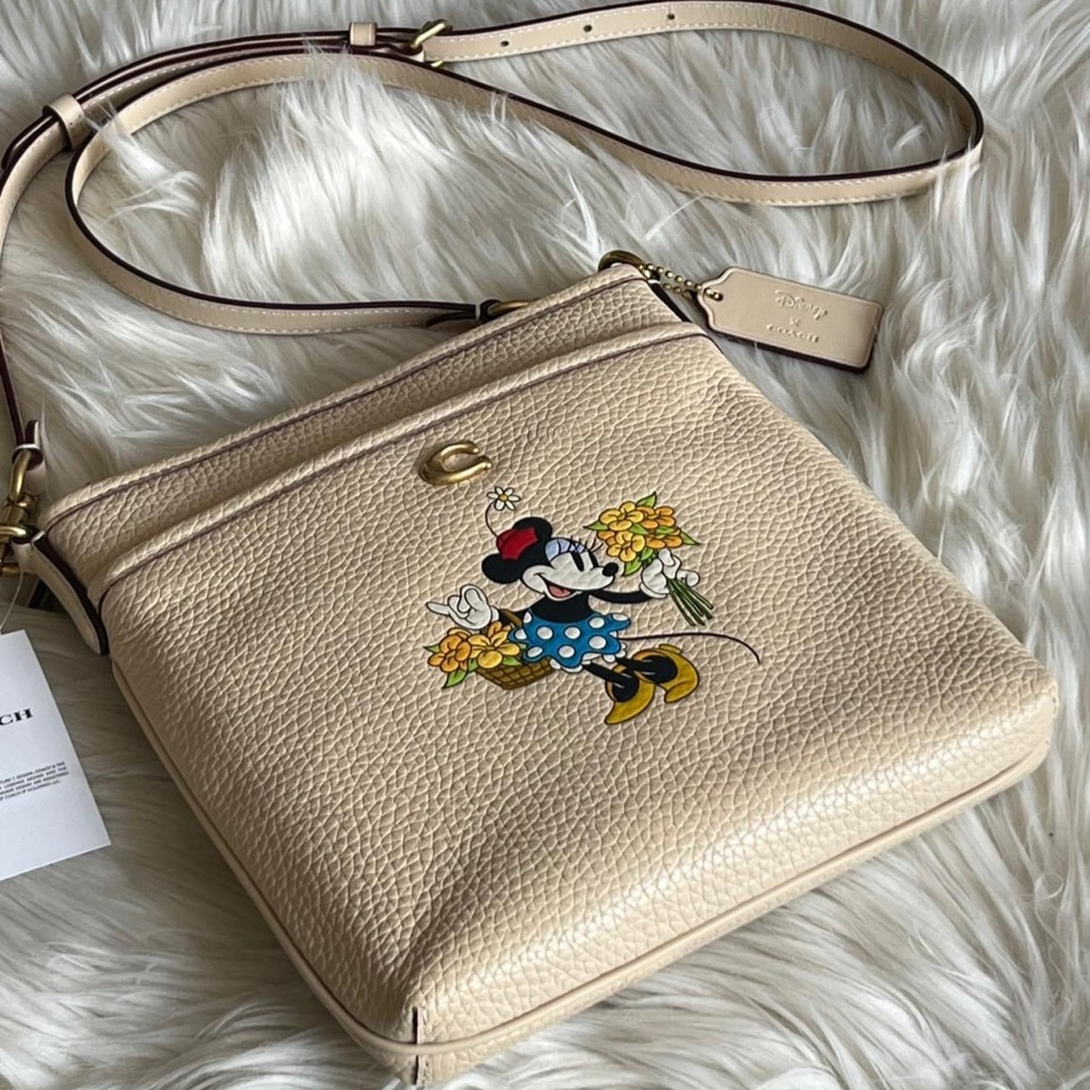 CH473 - Disney X Coach Kitt Messenger Crossbody in Regenerative Leather - Picture 8 of 12